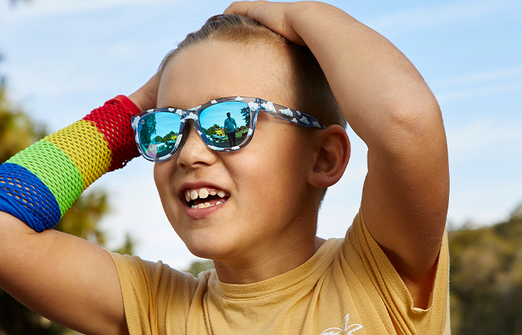 Sunglasses size on model