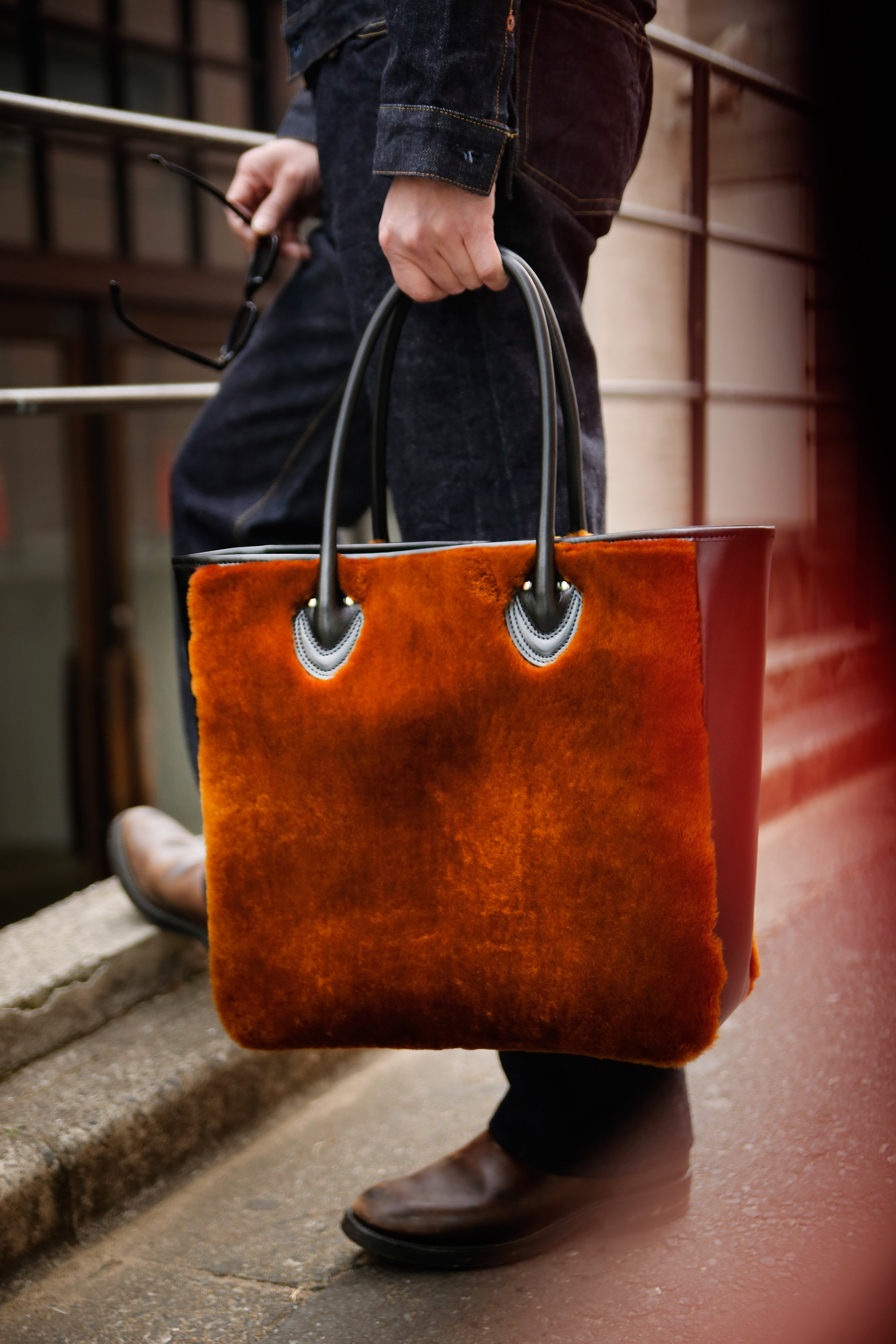 MOUTON LEATHER TOTE BAG / BROWN – The Real McCoy's