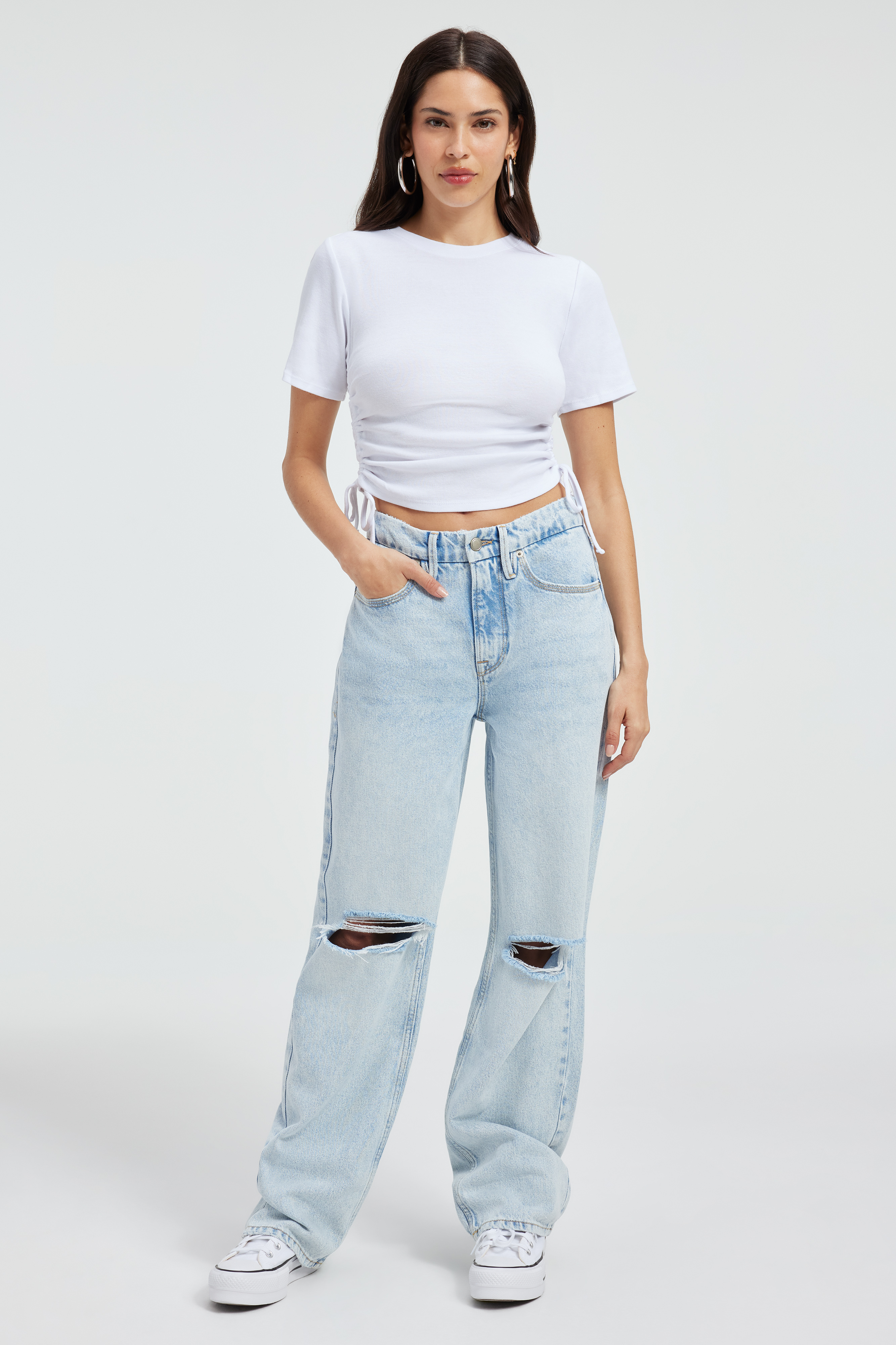 RUCHED COTTON RIB T-SHIRT in WHITE001 styled with our GOOD '90S JEANS in BLUE542, GOOD '90s SHREDDED JEANS in INDIGO383, or GOOD '90s DRAWSTRING JEANS in INDIGO398