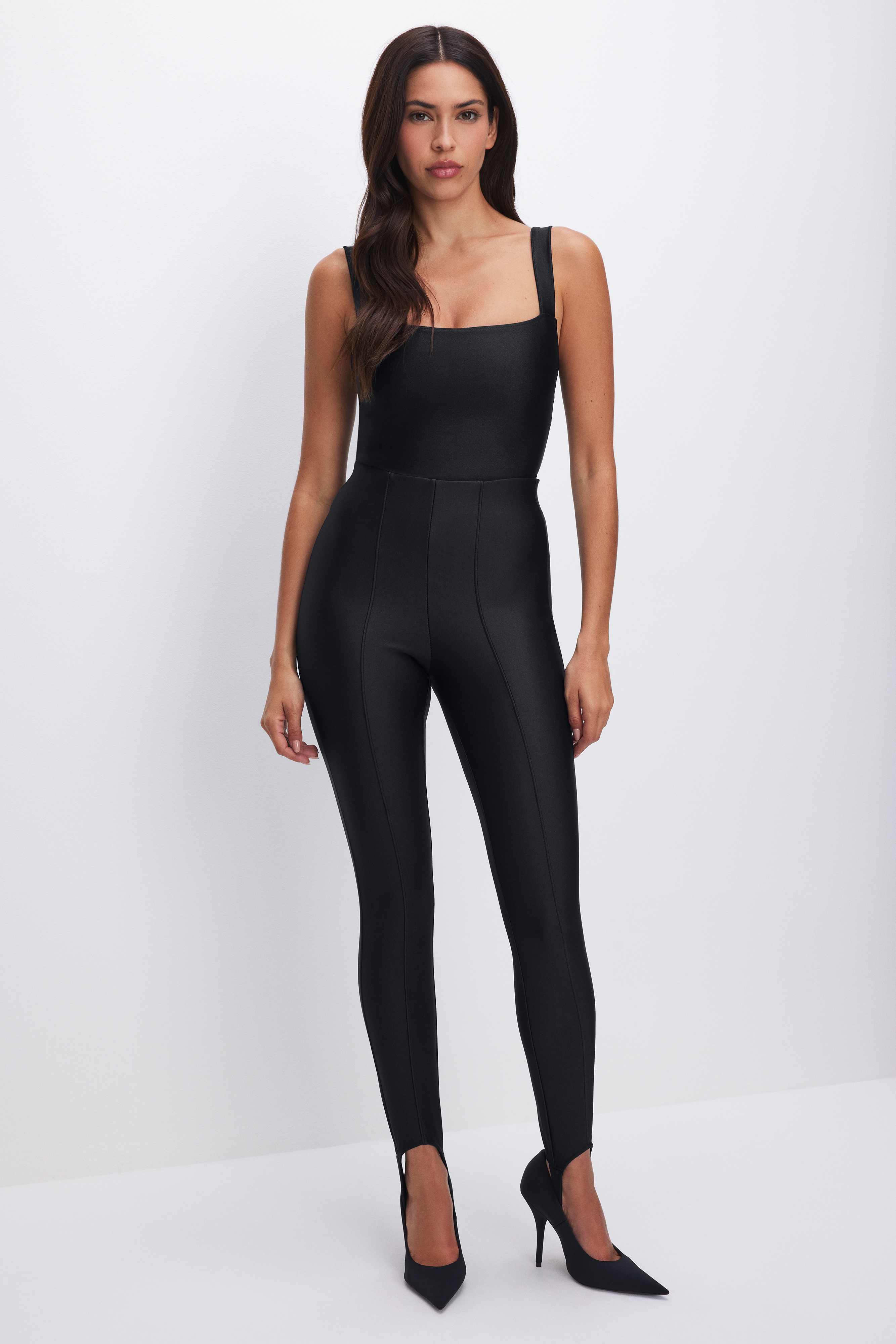 Styled with COMPRESSION SHINE STIRRUP PANTS | BLACK001