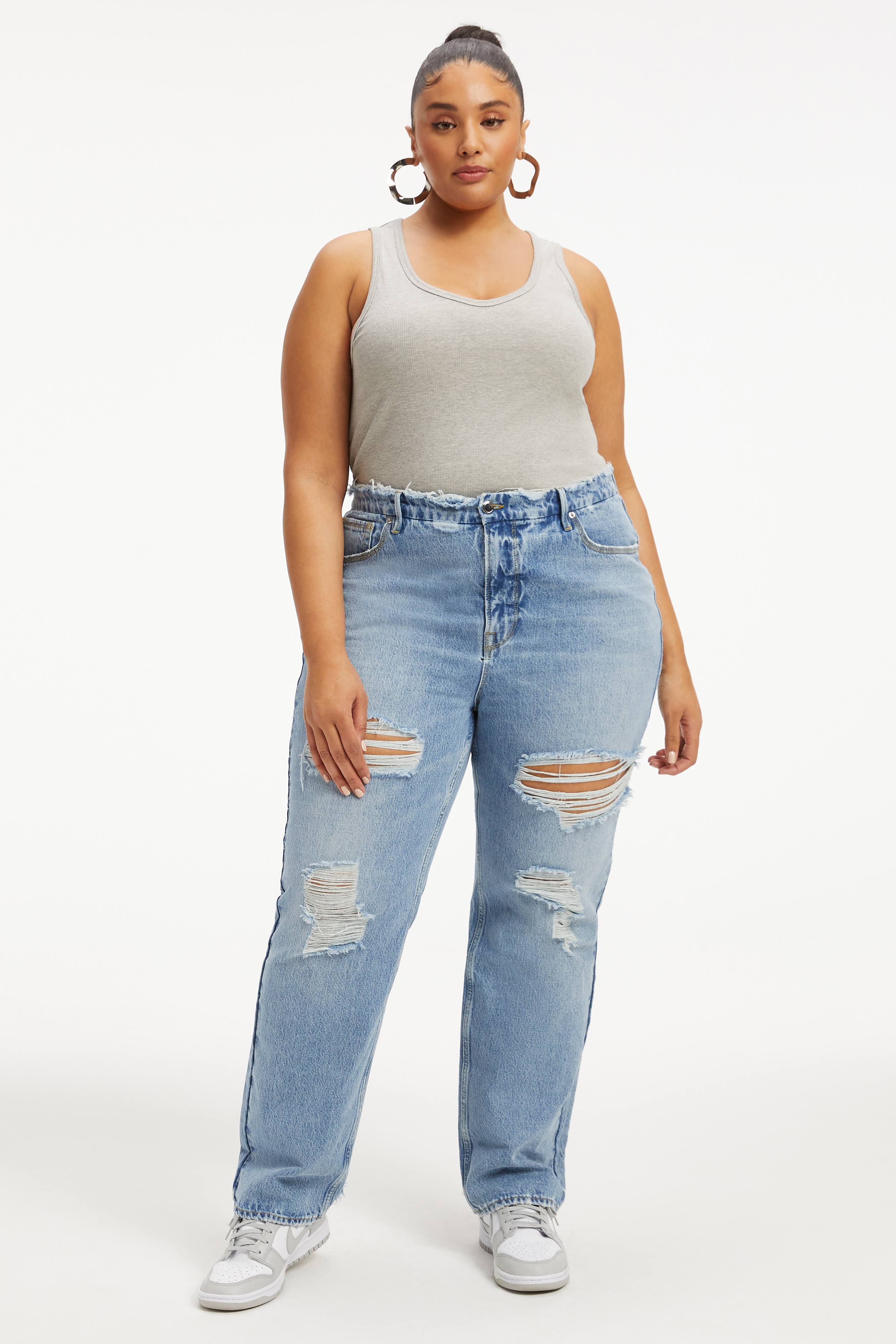 MICRO RIB TANK TOP in HEATHER GREY001 styled with our GOOD GIRLFRIEND PETITE JEANS in INDIGO112, or GOOD GIRLFRIEND PETITE JEANS in BLUE942
