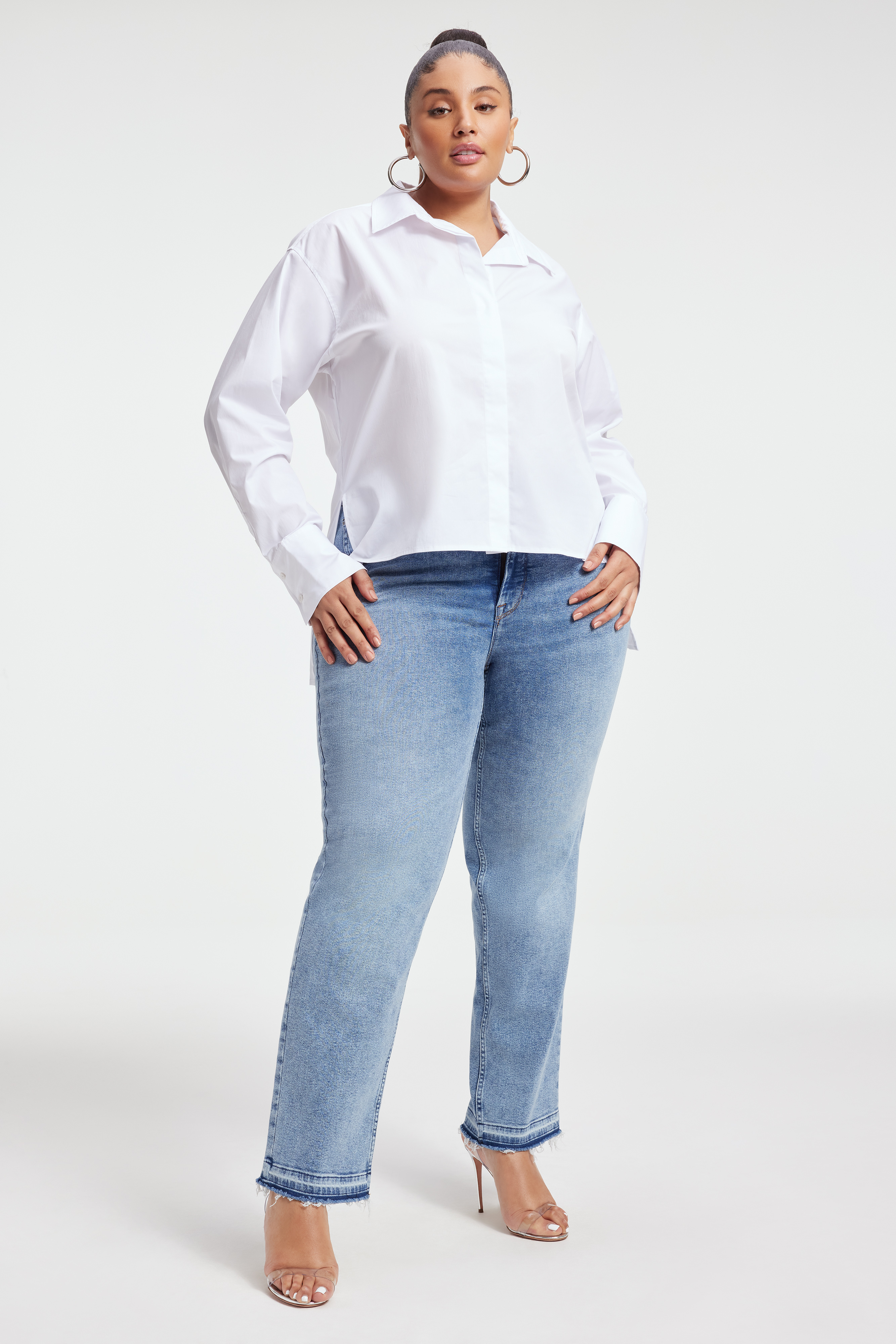 HI LOW GOOD SHIRT in WHITE001 styled with our GOOD CLASSIC BOOTCUT JEANS in INDIGO412, GOOD CLASSIC BOOTCUT JEANS in INDIGO379,