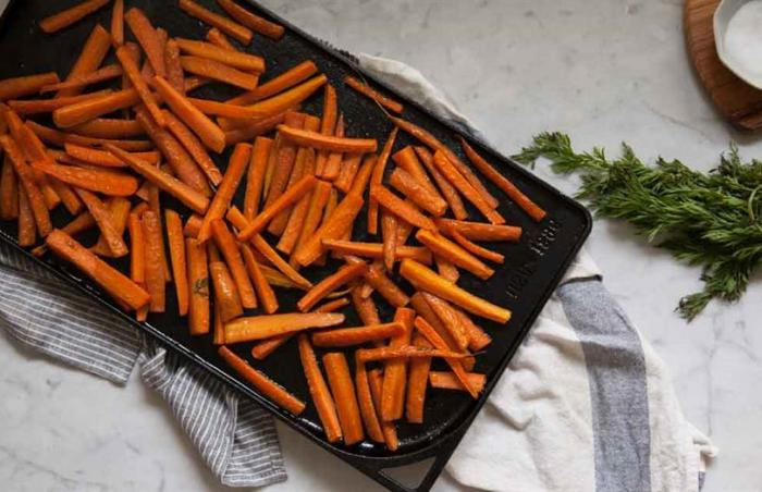 7 Healthy Cast Iron Recipes for The New Year