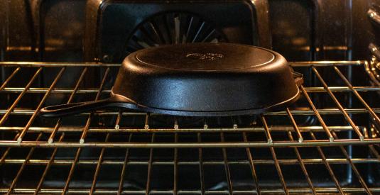What is cast iron seasoning?