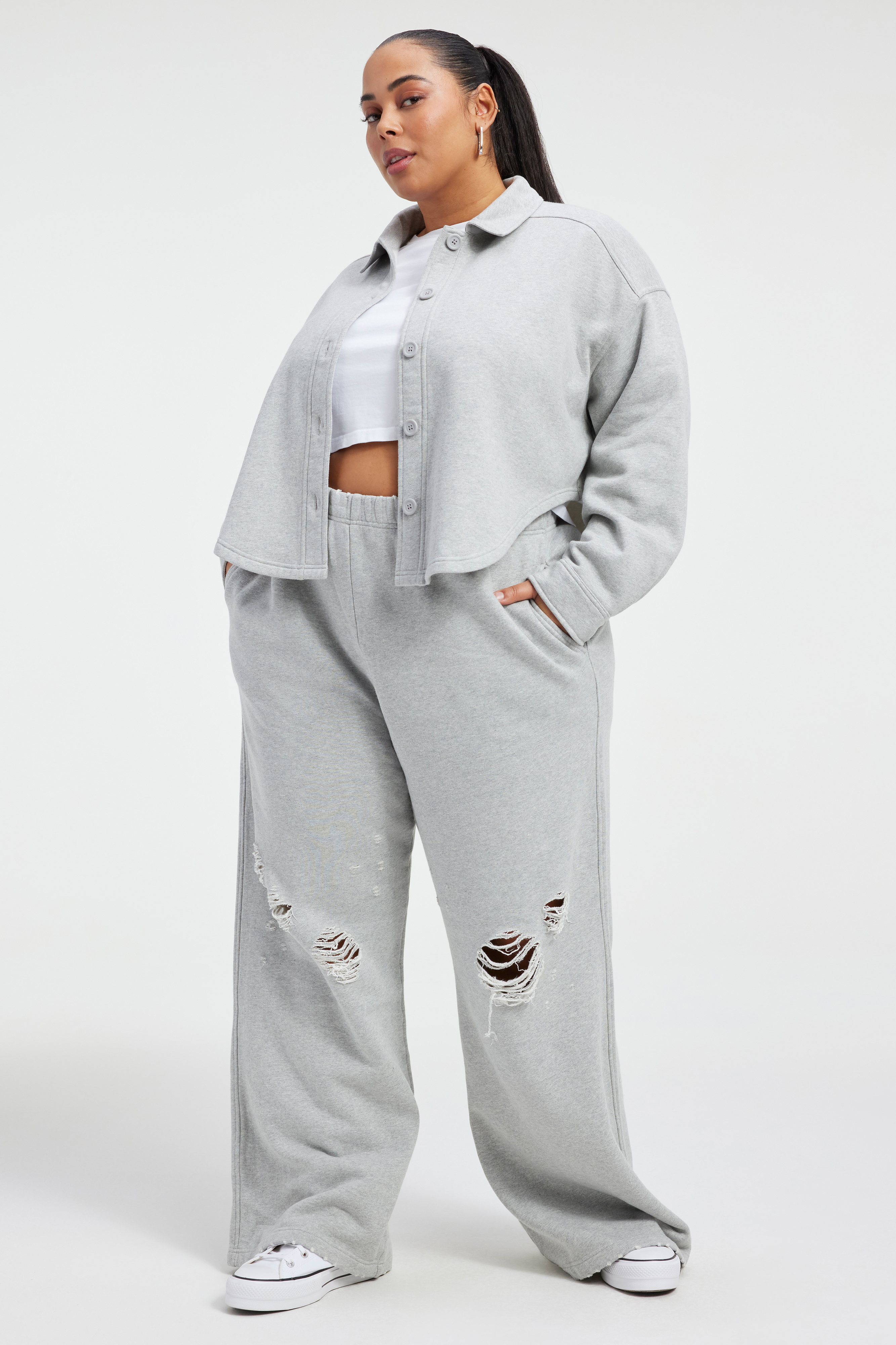 FLEECE CROPPED SHACKET in HEATHER GREY001 styled with our DISTRESSED WIDE SWEATPANTS in HEATHER GREY001, or DISTRESSED RIB TANK TOP in IVORY001