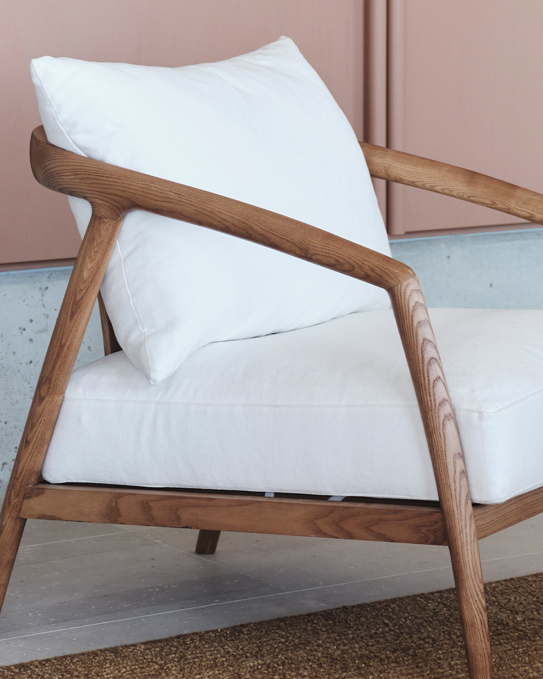 Caramel Maki Armchair