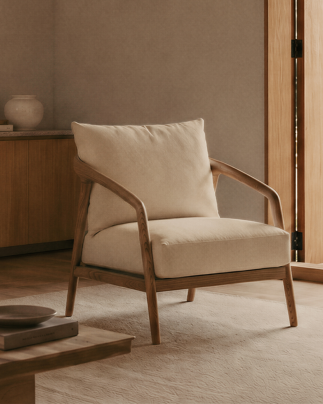 Caramel Maki Armchair
