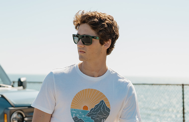 Sunglasses size on model