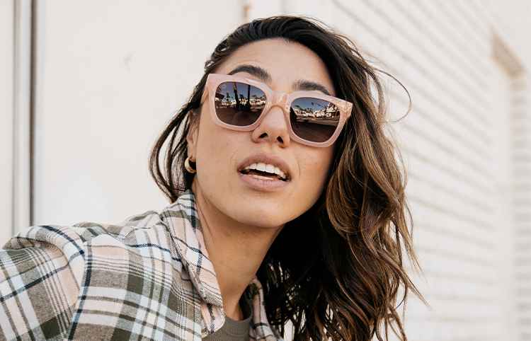 Sunglasses size on model