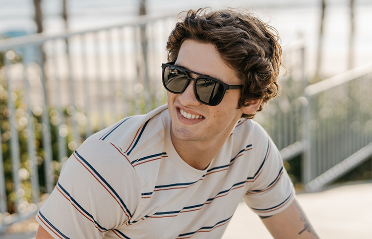 Sunglasses size on model