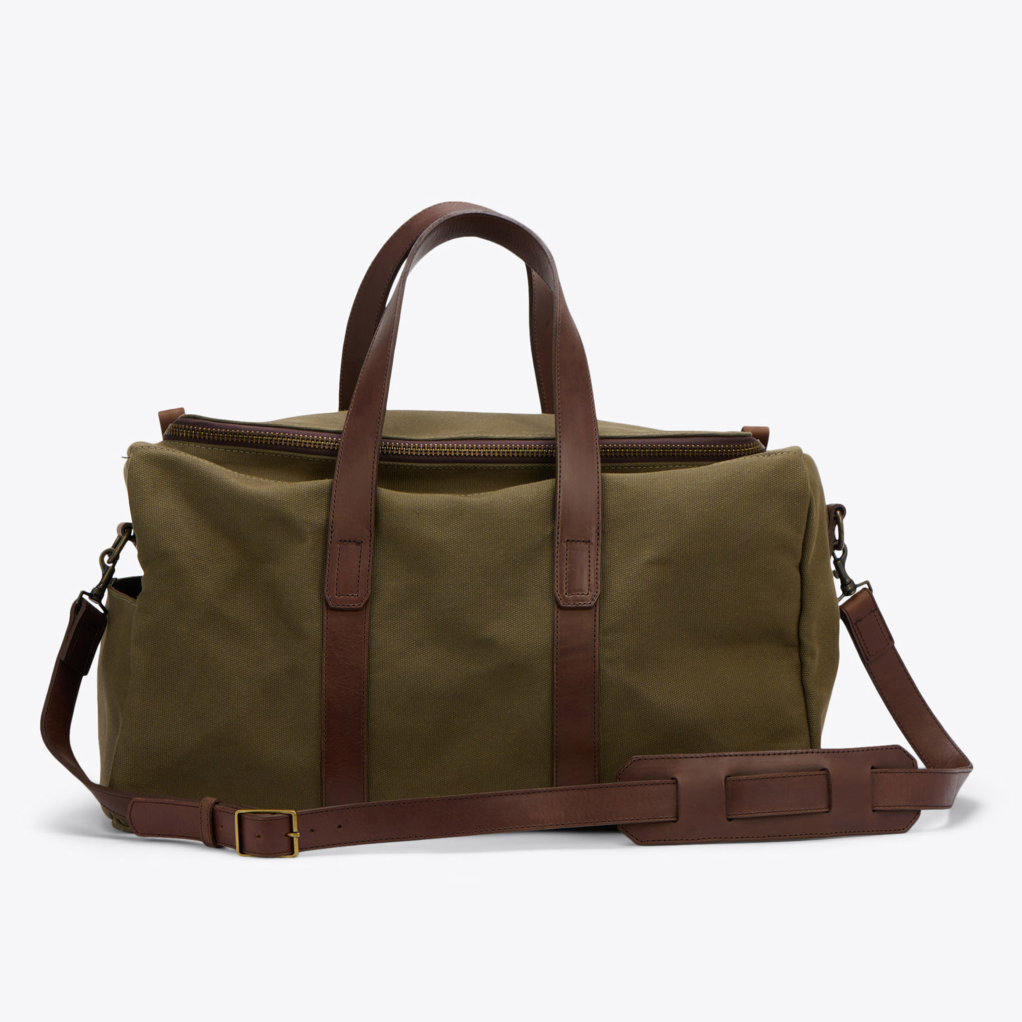 Nisolo Luis Weekender Forest Green - Every Nisolo product is built on the foundation of comfort, function, and design. 