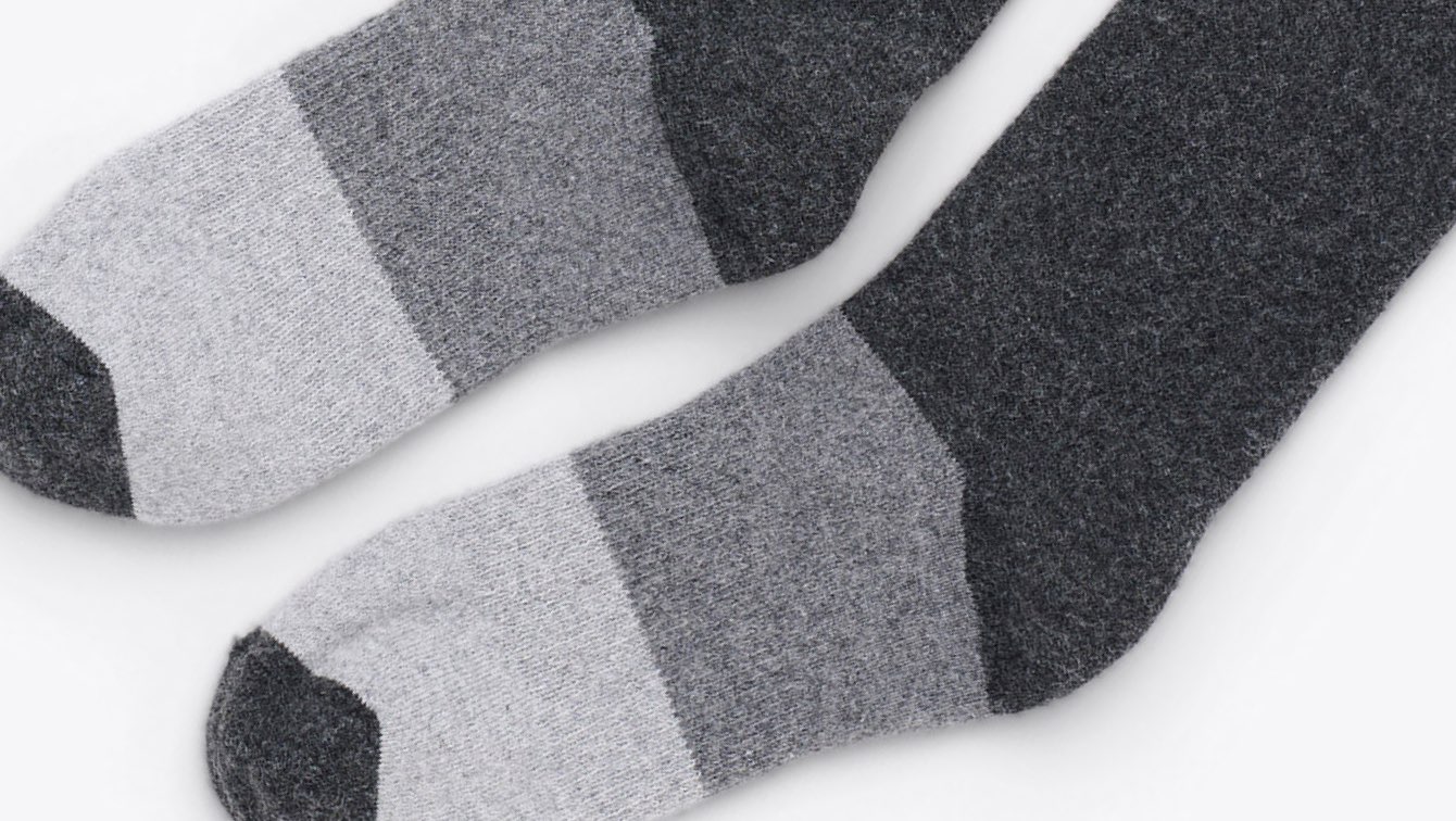Nisolo Wool Cushion Crew Hiker Sock Charcoal Colorblock