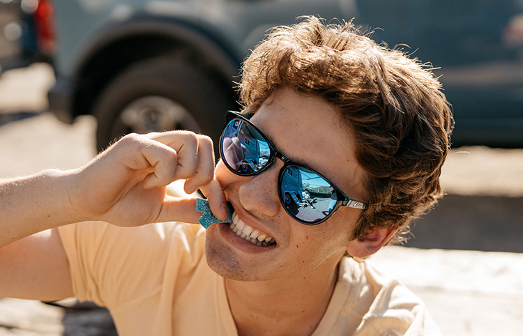 Sunglasses size on model