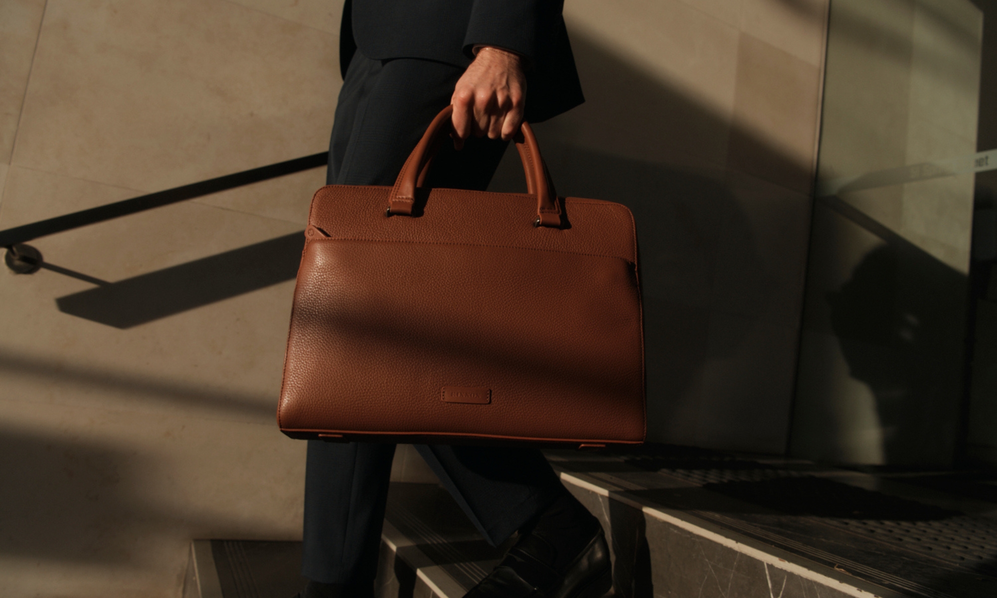 thumb-ARMSTRONG BUSINESS BAG - CHESTNUT