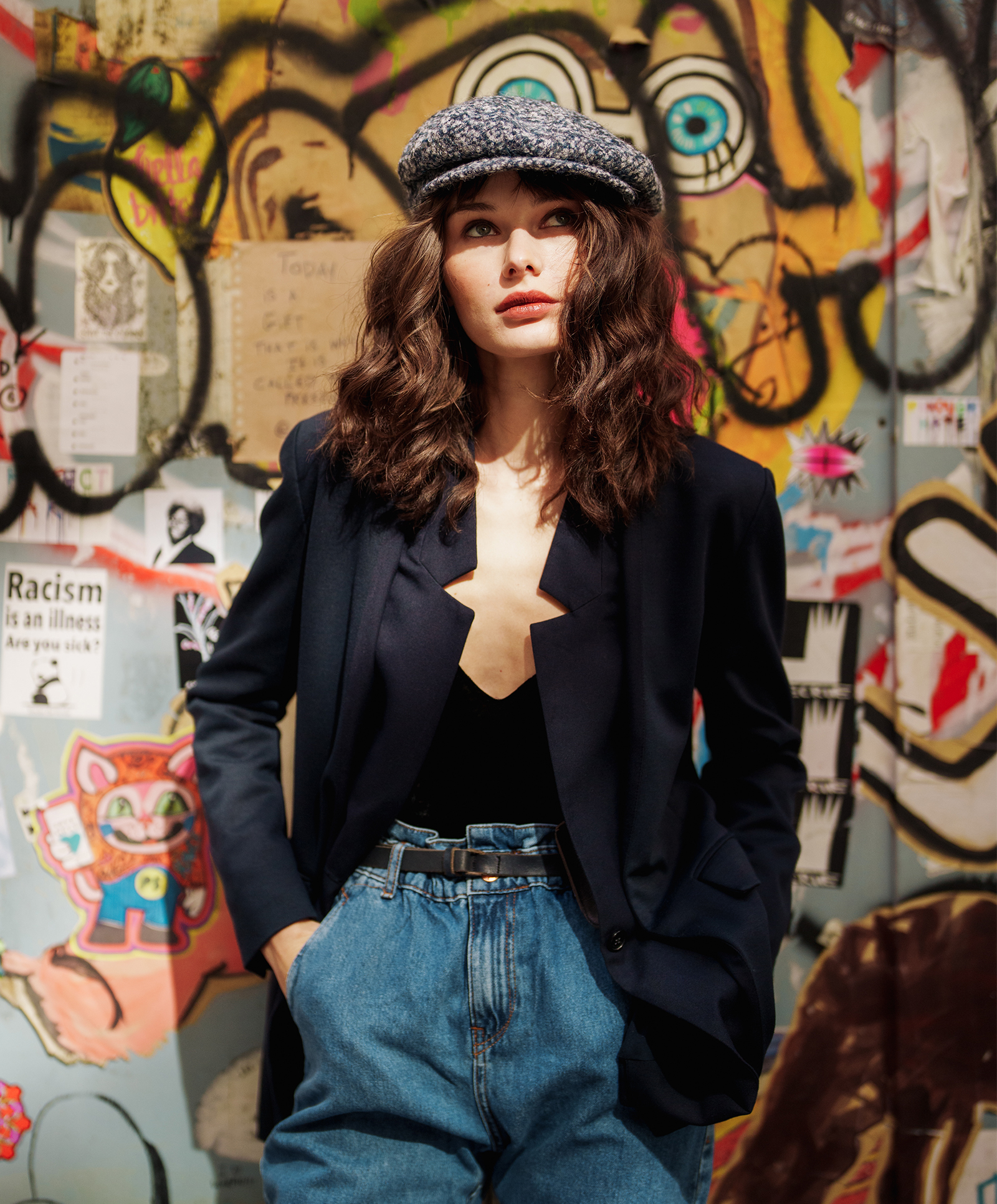 
Design
Looking for an oversized cap, featuring an enlarged 8 paneled, this flat cap will give a head-turning look.Fully lined for comfort.
Material
100% pure Wool.
Specifications
100% pure Wool.Handmade in Italy for Worth & Worth.
