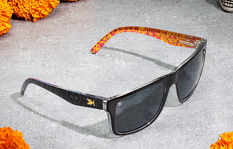 Sunglasses size on model