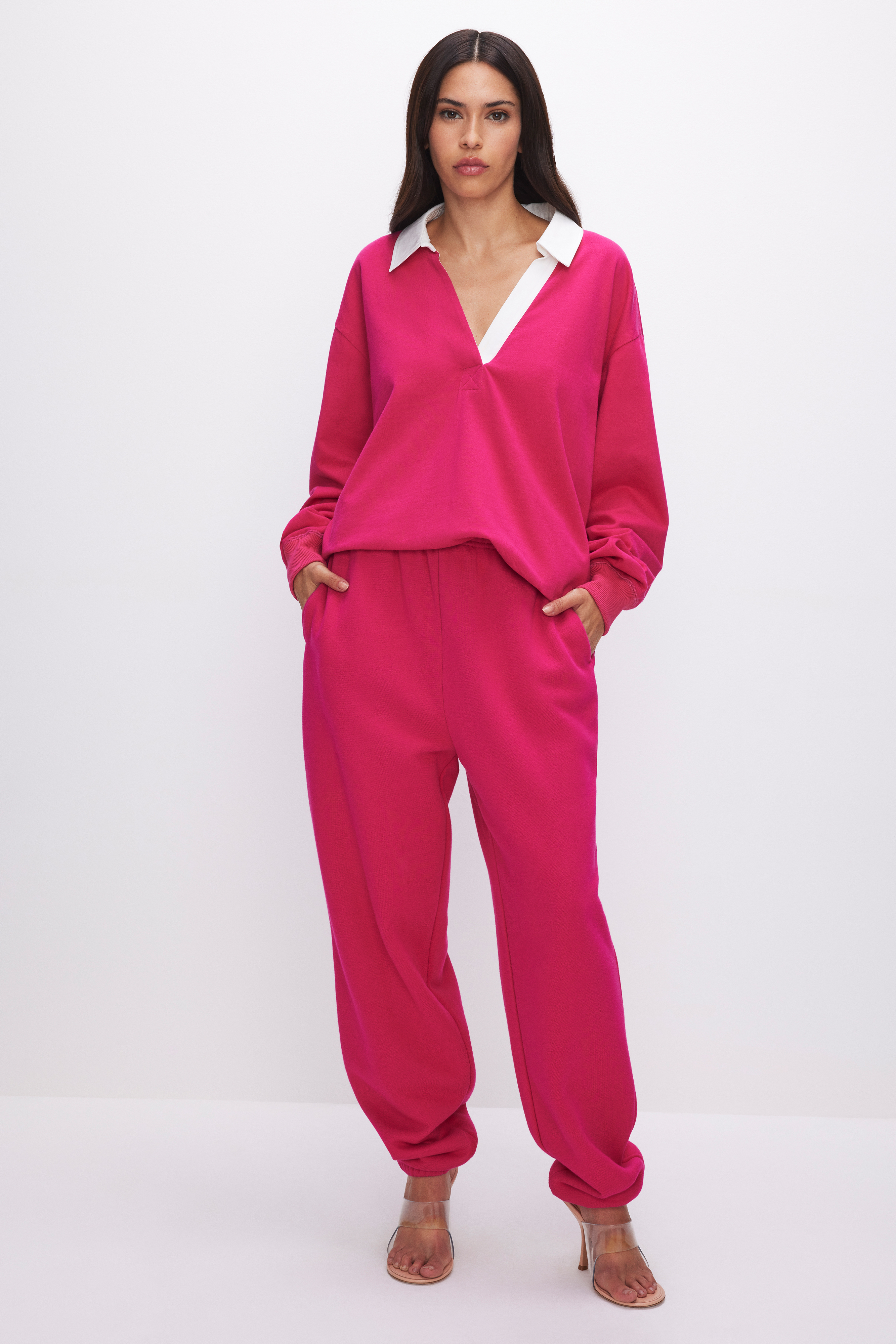 Styled with BRUSHED FLEECE SWEATPANT | LOVE POTION007