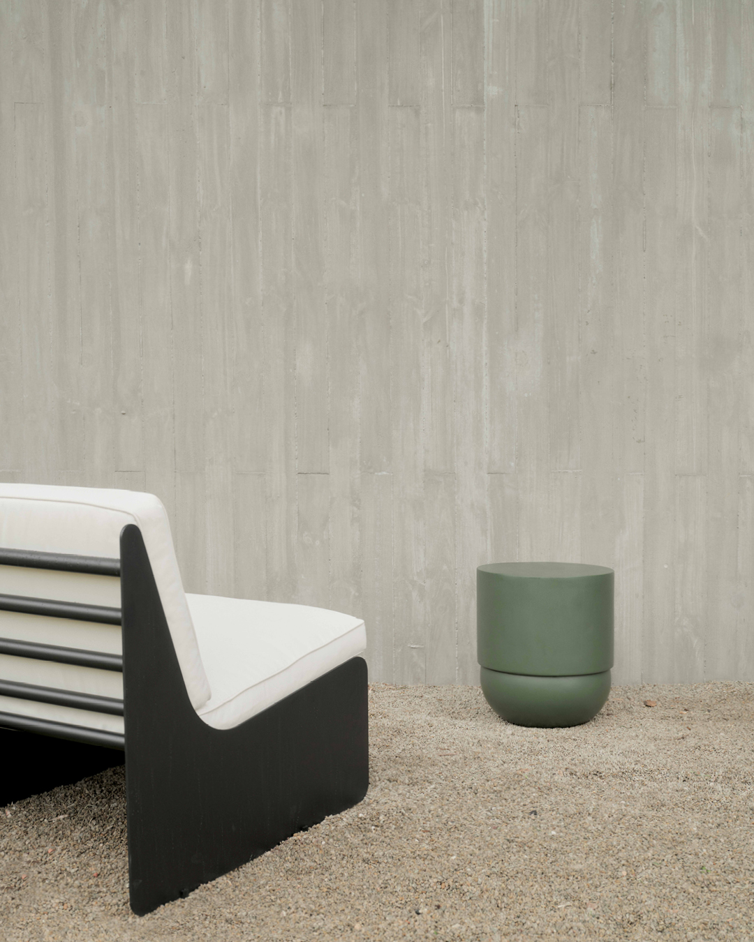 Outdoor Dougie Lounge Chair