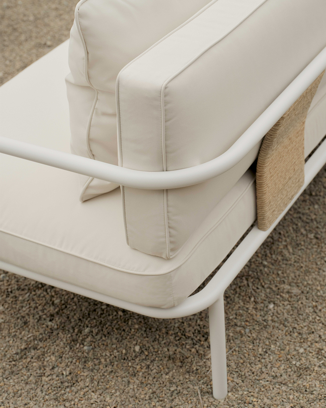 Outdoor Palm Lounge Chair