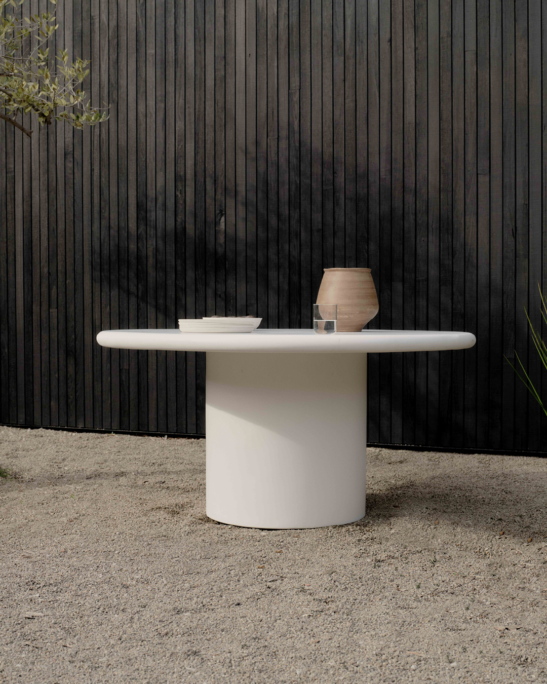 Outdoor Jean De Round Dining Table