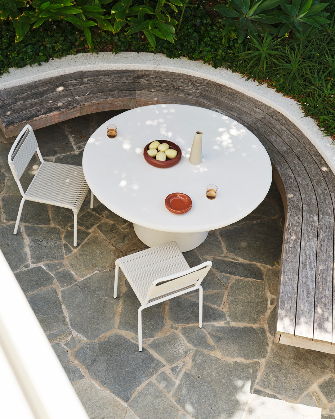Outdoor Jean De Round Dining Table