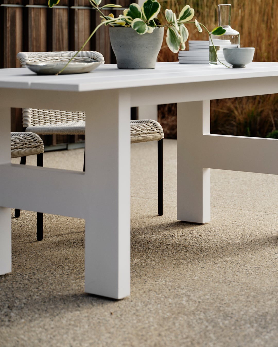 Outdoor Johnny Rectangular Dining Table
