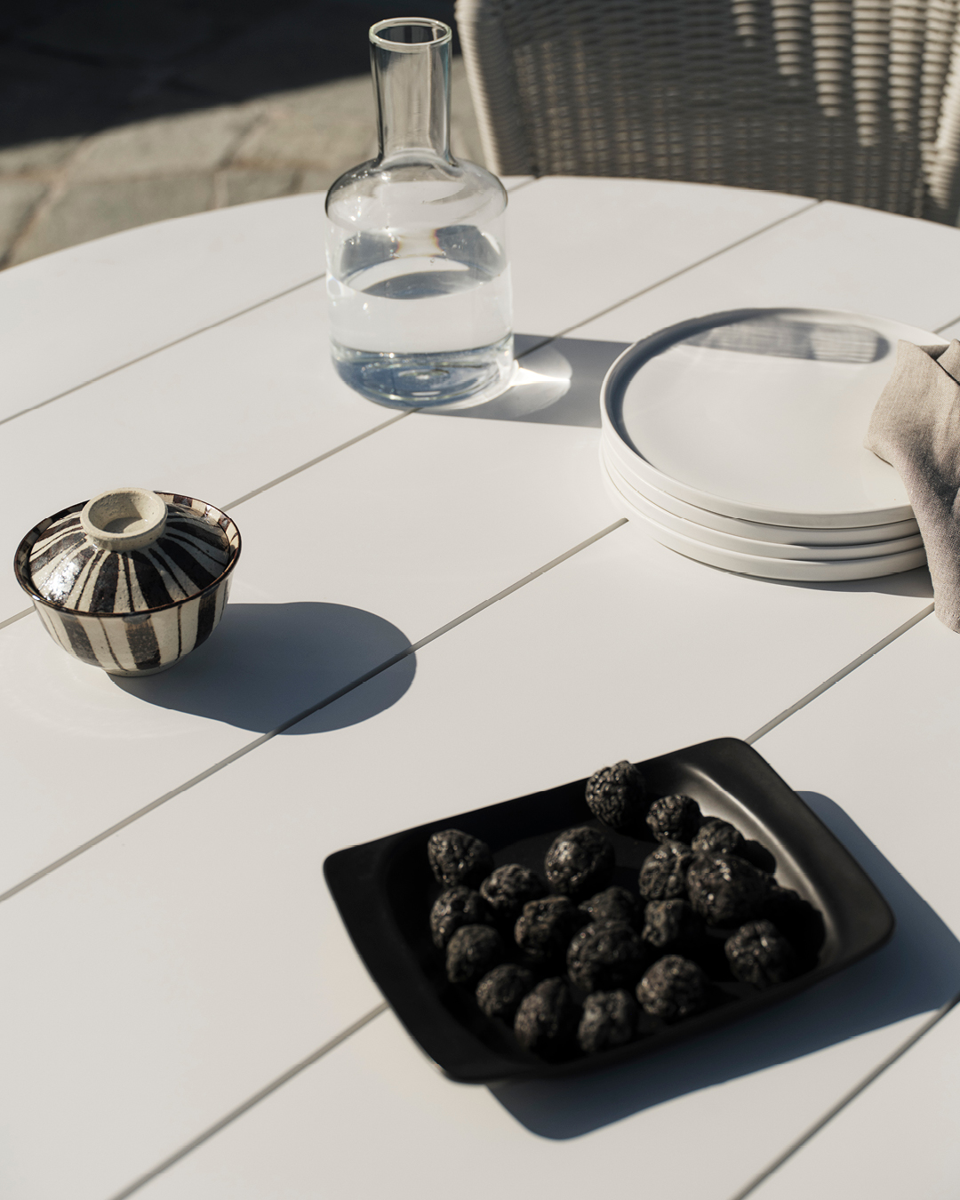 Outdoor Johnny Round Dining Table