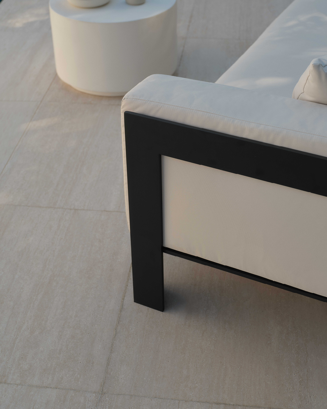 Outdoor Douglas Sofa