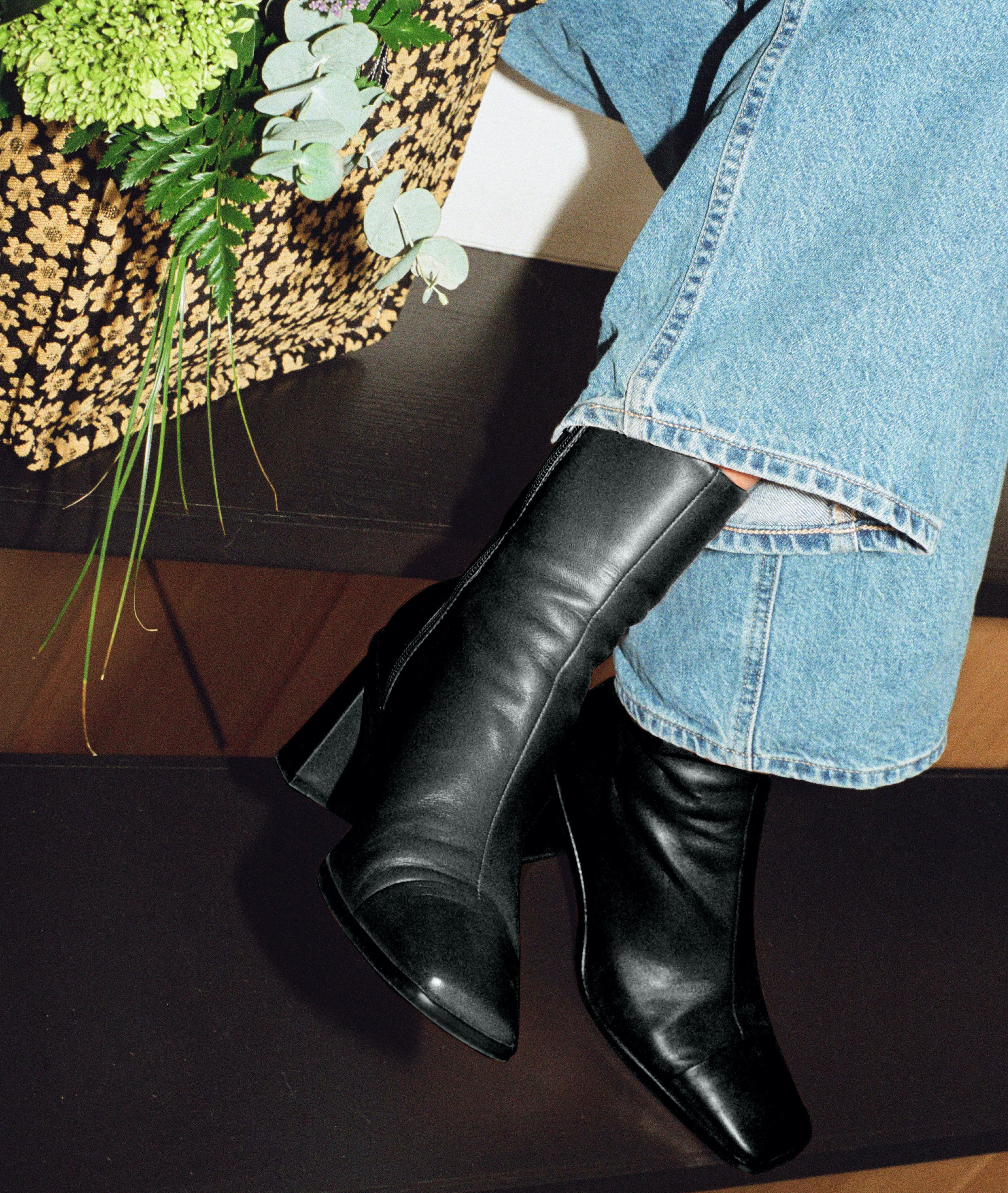 Maguire Avila Leather Heeled Boots Black