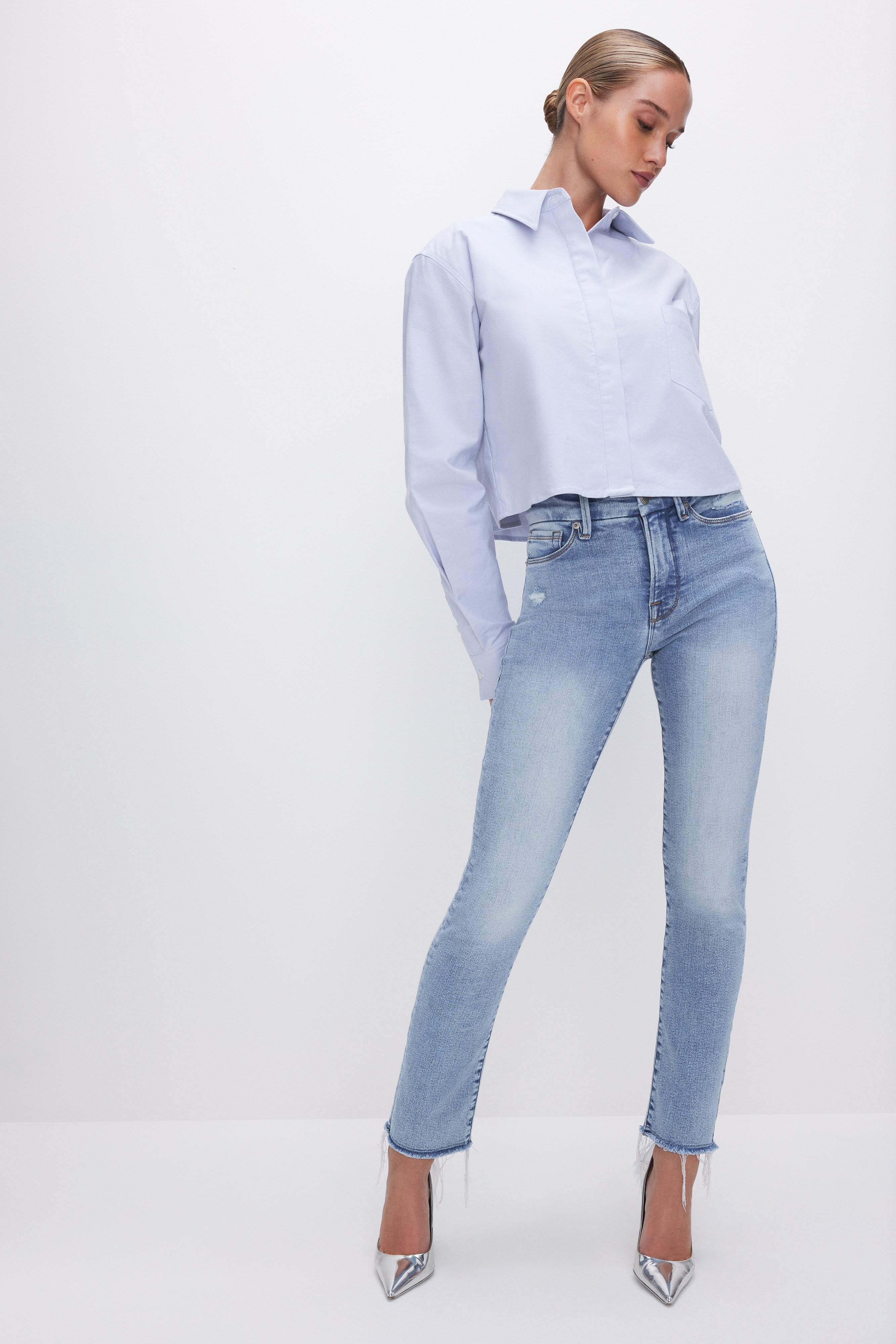 Styled with CROPPED COTTON OXFORD SHIRT | GOOD BLUE002