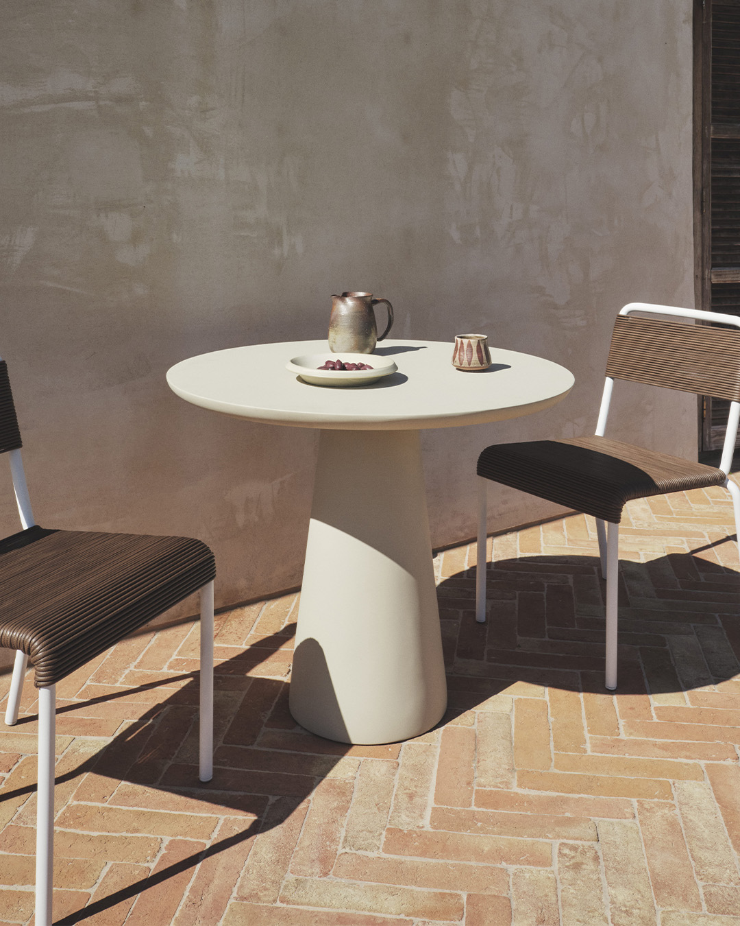 Kora Round Dining Table