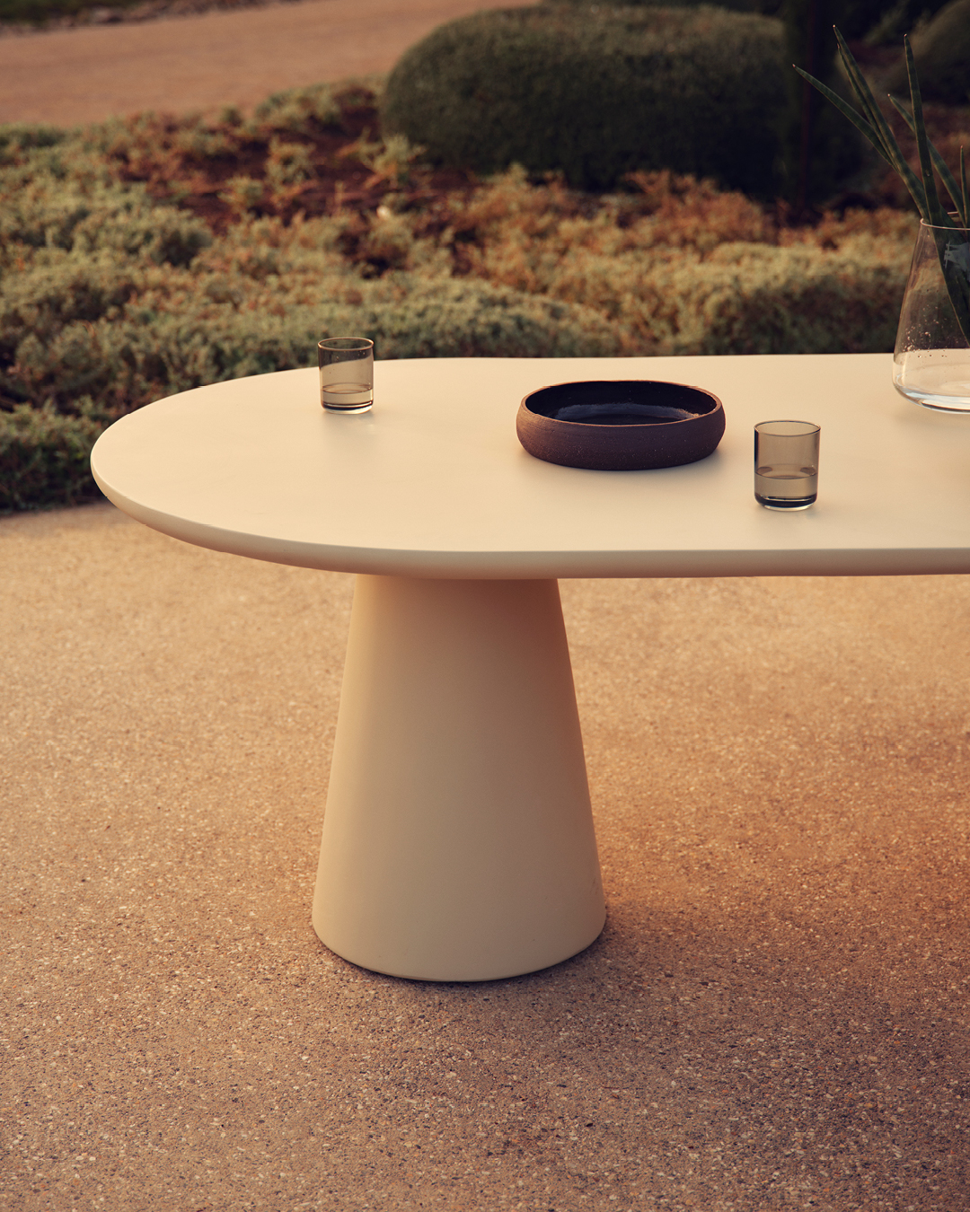 Kora Rectangular Dining Table