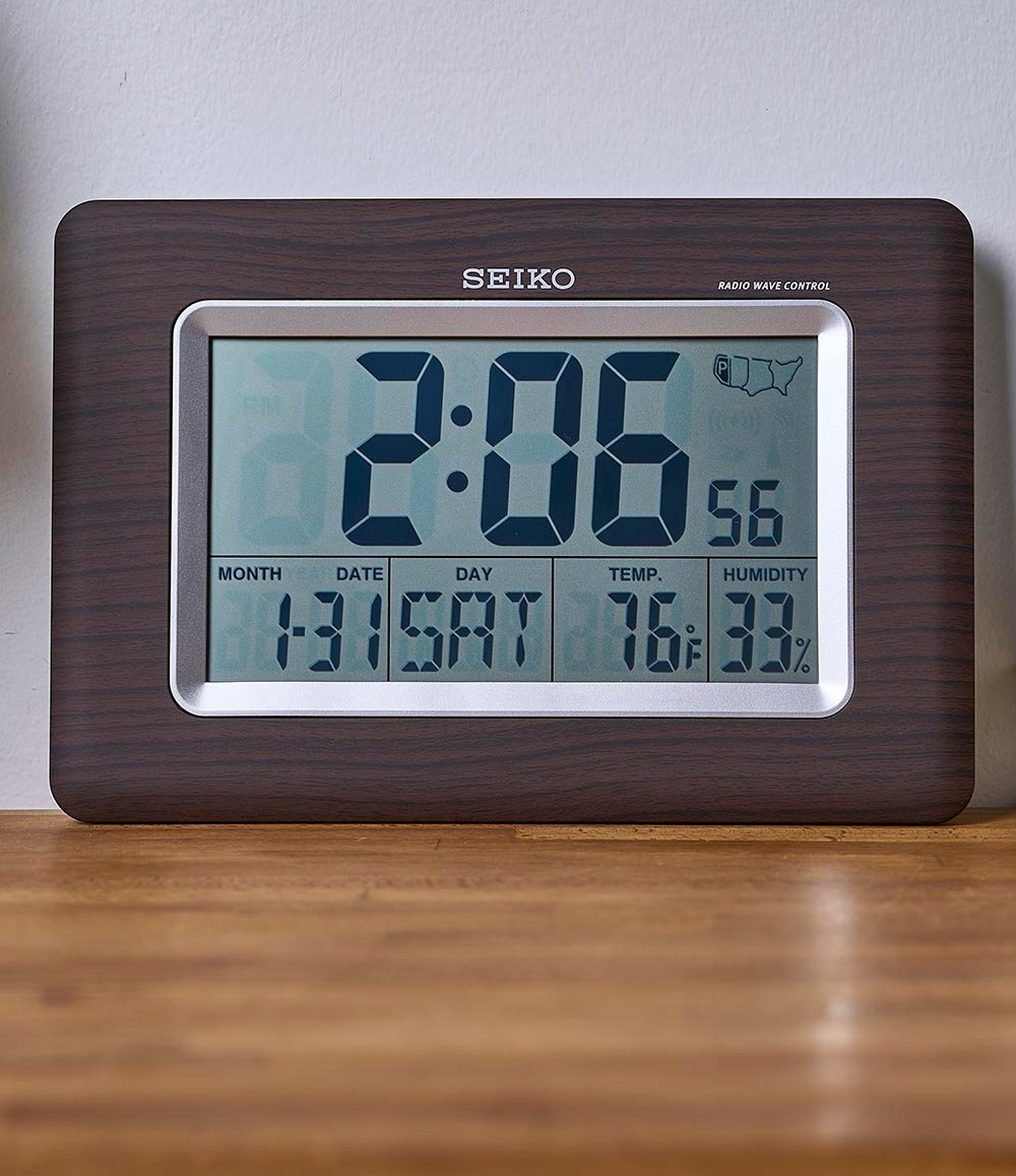 Everything Digital R WAVE Clock