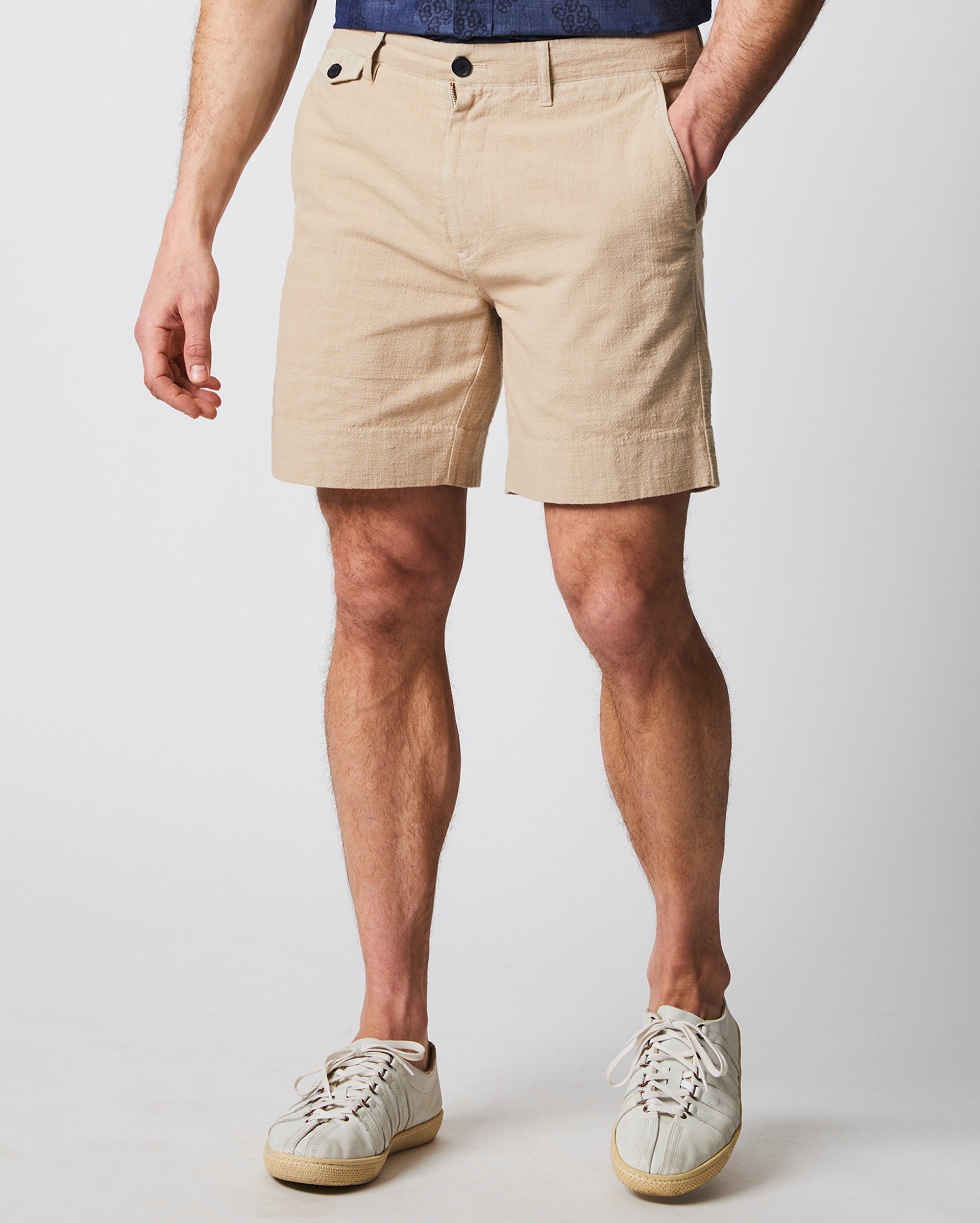 Model shows the fit of the Slub Cotton Short