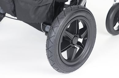 12” air filled rear tires, for a true all terrain performance, supported by 8” front puncture proof front tires
