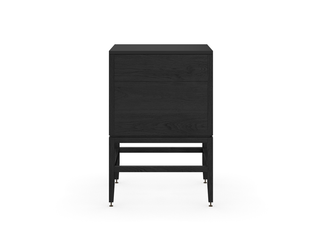 Coquo modular kitchen cabinet with two doors and one drawer in black stained oak with metal handles.
