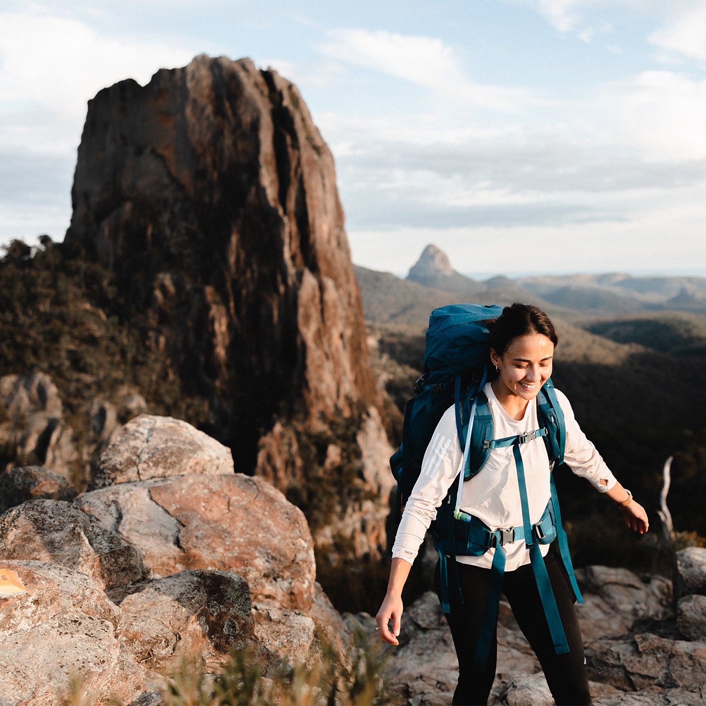 ハッカー Tanami 60L Canvas Backpack – Mont Adventure Equipment