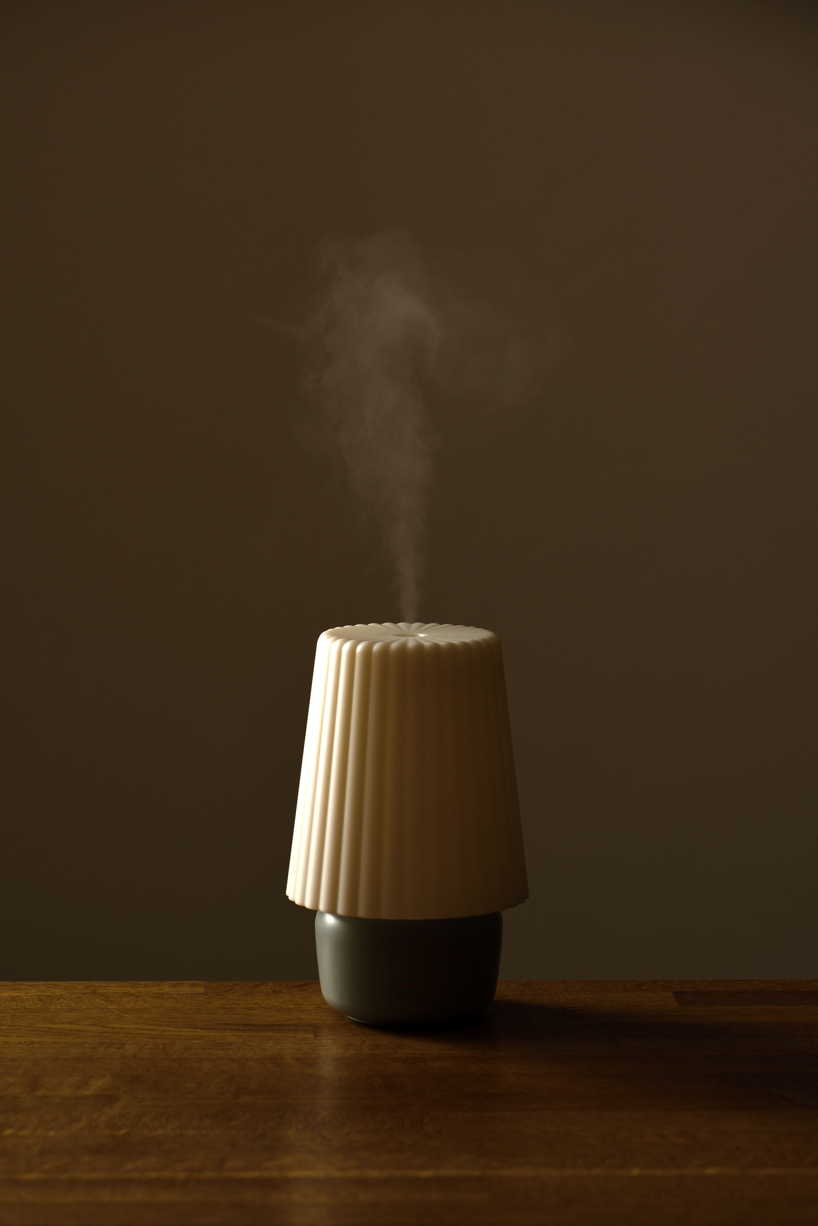 BRUNO USB 陶瓷放濕香薰機 BRUNO USB Lamp Mist Mini aroma diffuser