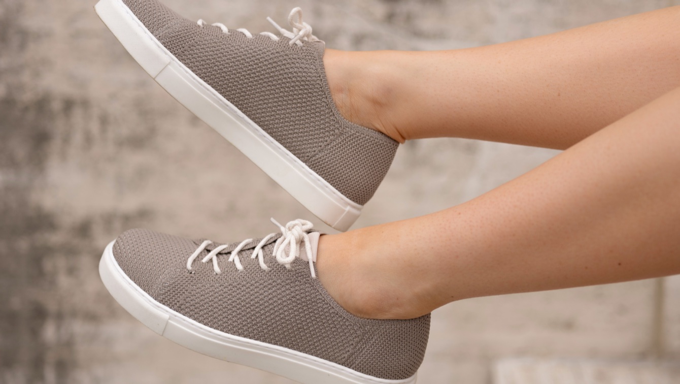 Nisolo Women's Go-To Eco-Knit Sneaker Grey