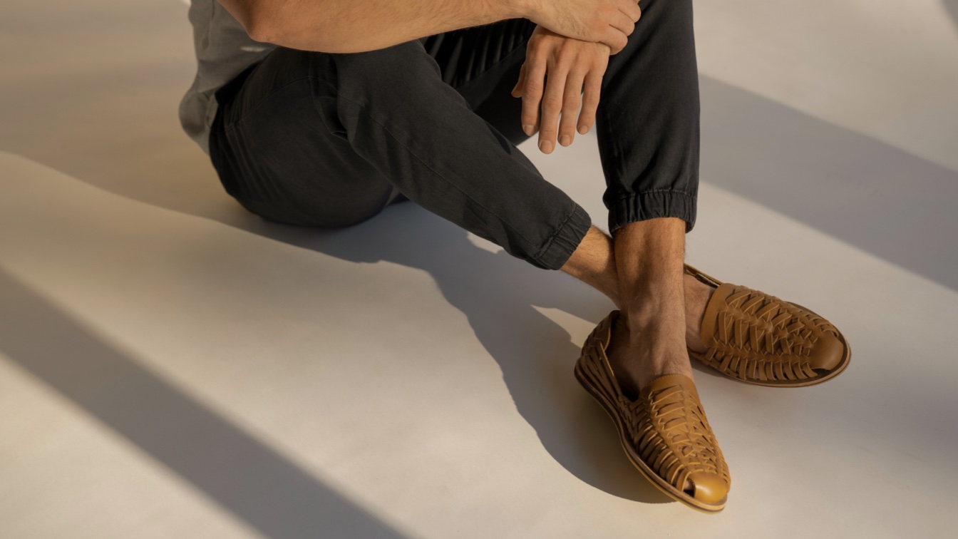 Nisolo Men's Huarache Sandal Saddle Brown