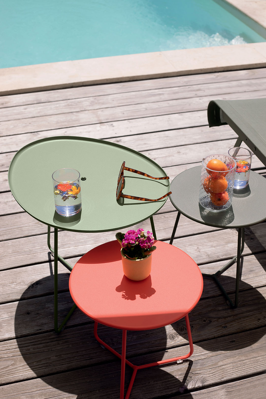 Fermob Cocotte Tray Table
