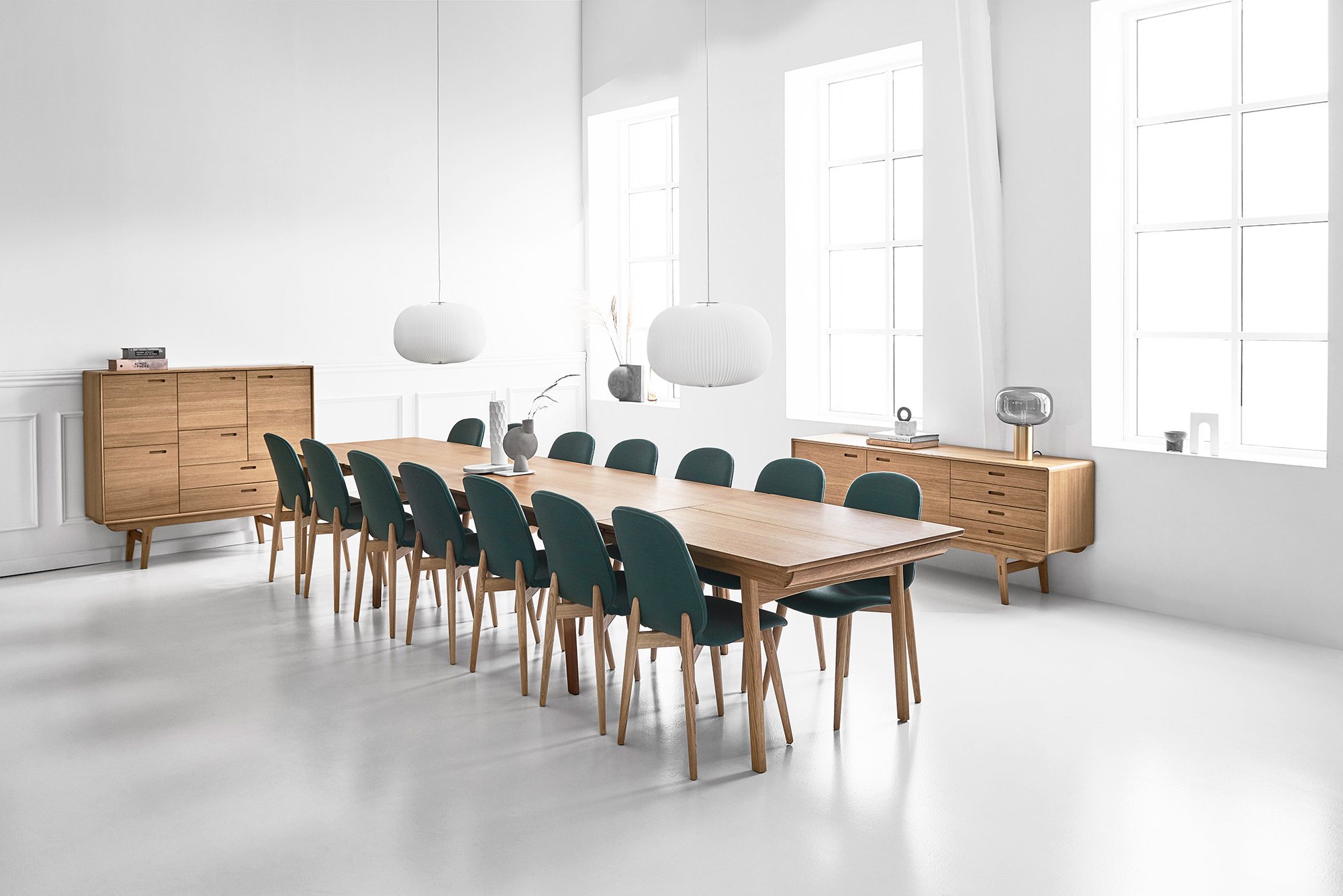 Fifty Extendable Dining Table