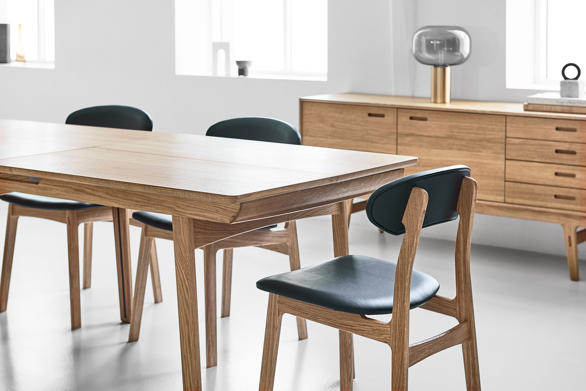 Fifty Extendable Dining Table
