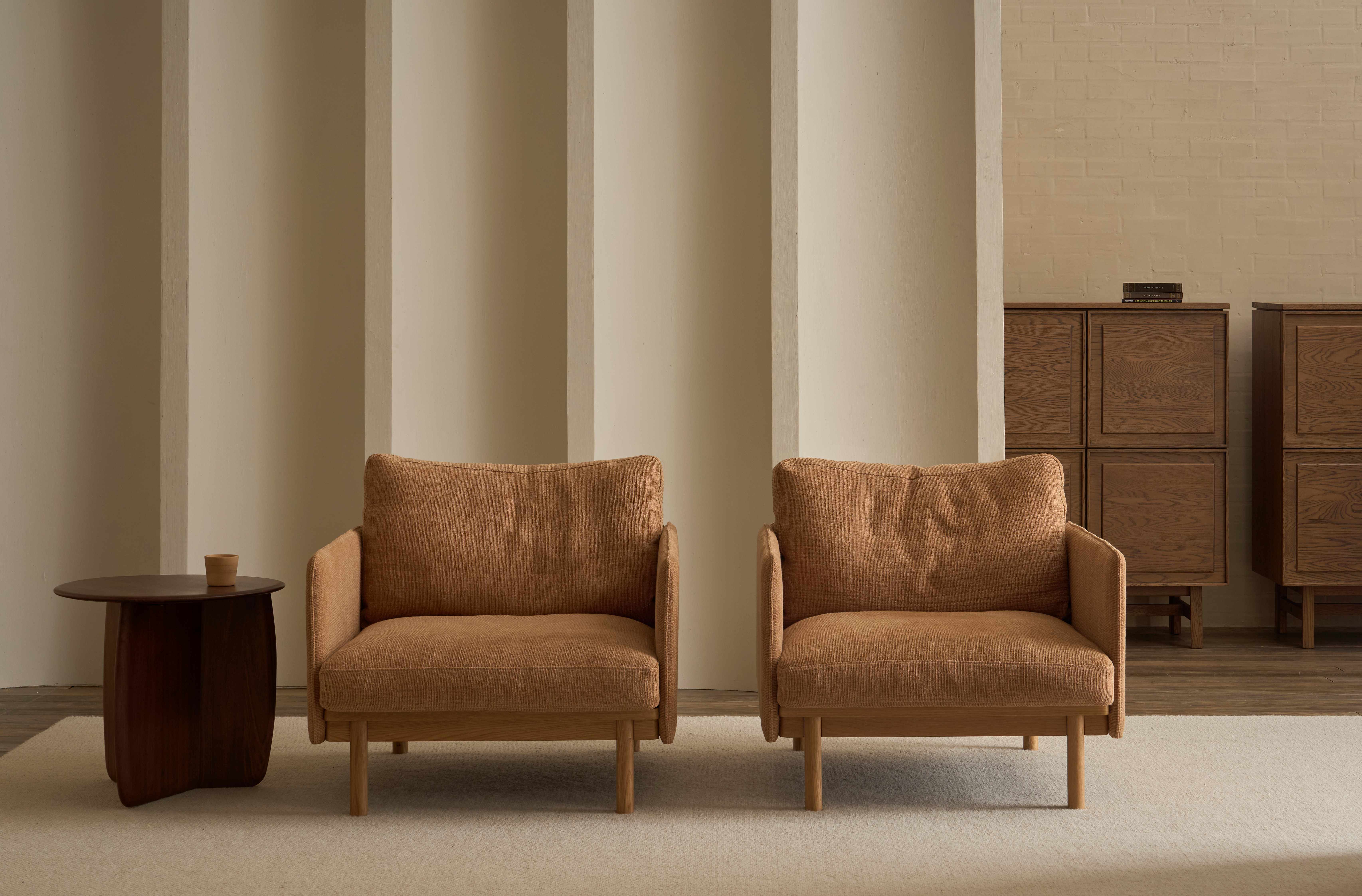 Pensive Fabric Lounge Chair