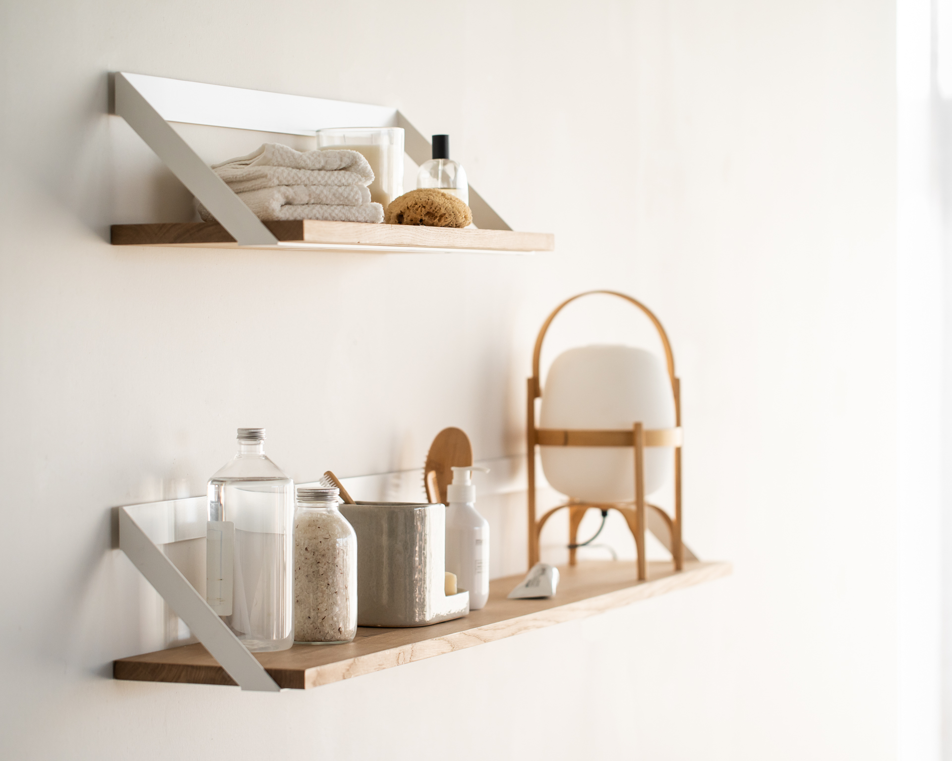 Ribbon Shelf