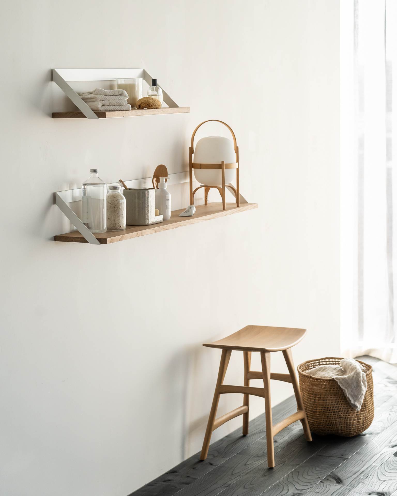 Ribbon Shelf