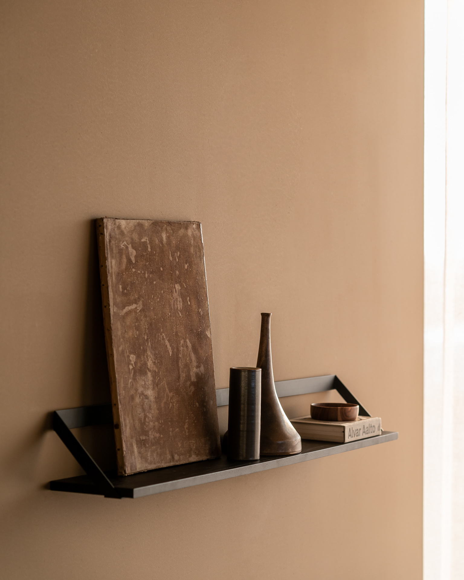 Ribbon Shelf