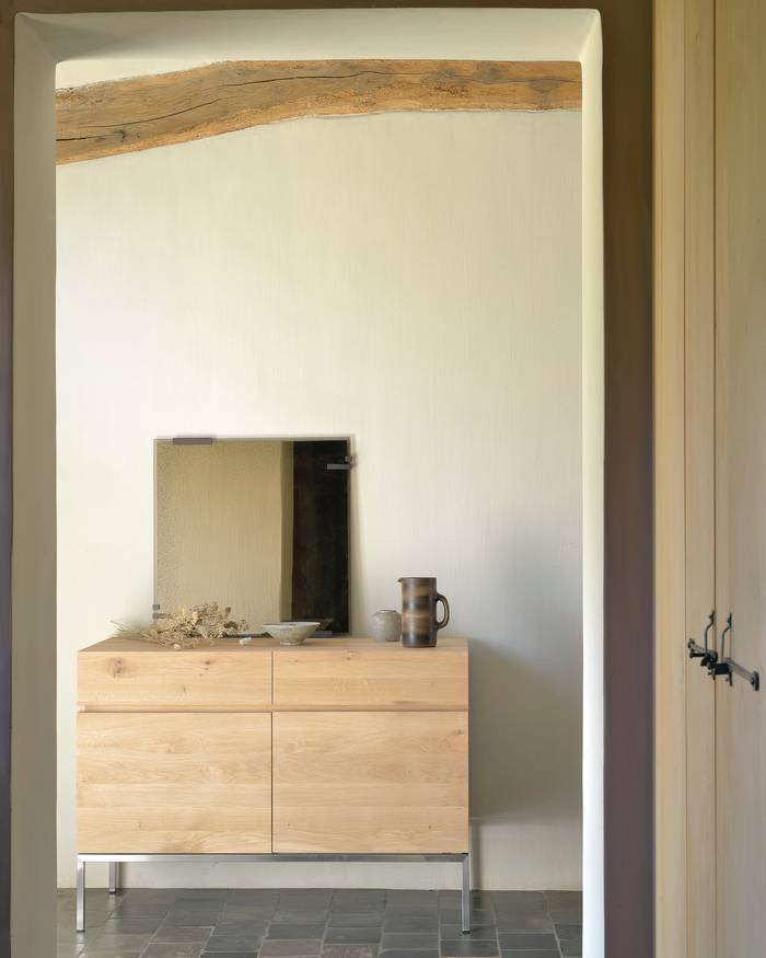 Ethnicraft Oak Ligna Sideboard - 2 Doors/2 Drawers