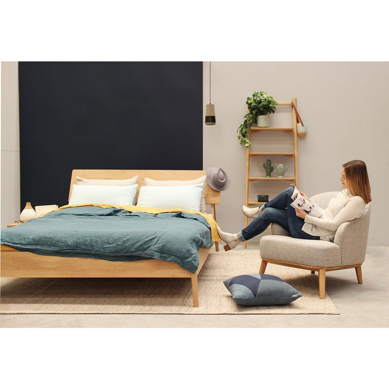 Ethnicraft Oak Air Queen Bed