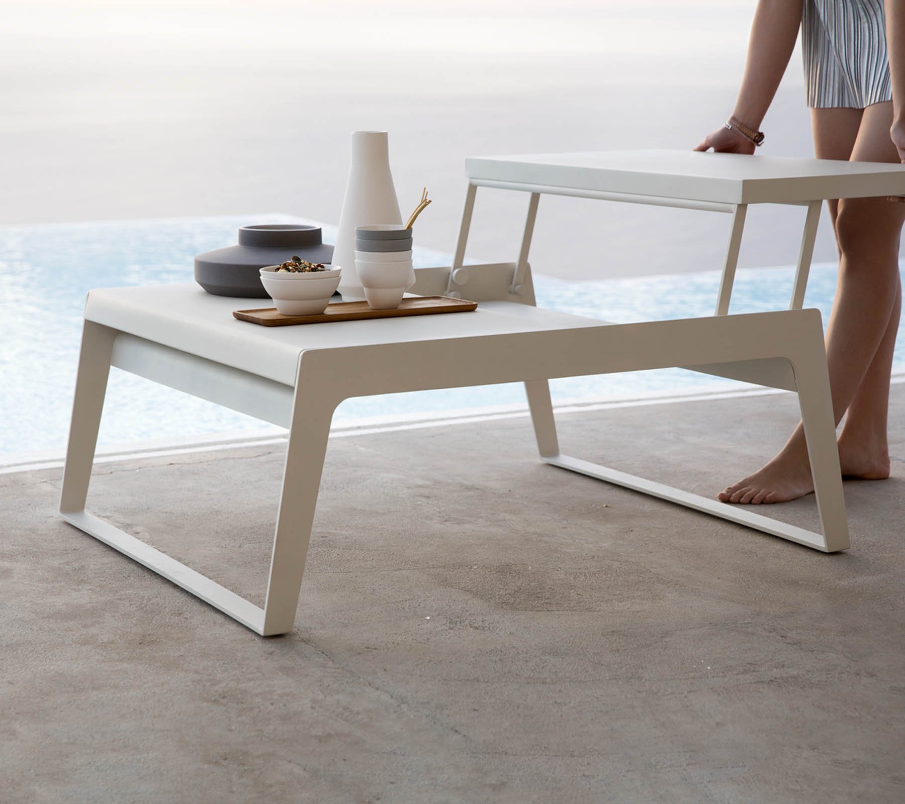 Chill-out Coffee Table - Dual Heights